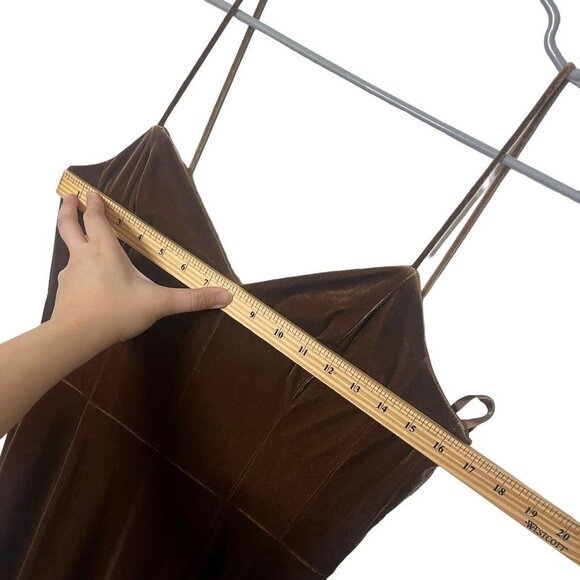 SOLD: Amsale Nouvelle Sana Bronze Velvet Bridesmaid Dress Long Gown Size 8 - Picture 9 of 14